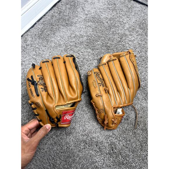 Rawlings Baseball Gloves Lot Alex Rodriguez Steve Avery Size 10/10 1/2 inch - Picture 1 of 14
